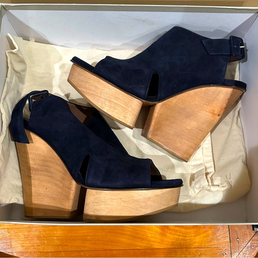 NEW IN BOX Marni Midnight Suede Platform Chunky Heels